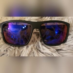 Trendy Black Sunglasses with Reflective Blue Lenses